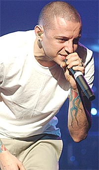 Norwegian Wood-aktuelle Linkin Park klorer seg fast på toppen av listene. Foto: Tim Mosenfelder / Getty Images.