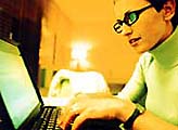 Selv om tekstlesing på papir fremdeles er populært, leses stadig mer tekst på skjerm