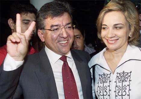 Paraguays nyvalgte president Nicanor Duarte med kona Gloria. (Foto: Reuters/Scanpix)