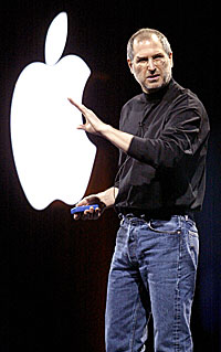 ...Steve Jobs som for tiden opplever stor suksess med Apples nettbutikk for musikk, ITunes. Foto: Justin Sullivan, Getty Images. 