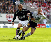 Rune Buer Johansen i 16. mai-kamp for Sogndal mot RBK på Lerkendal i 2003. Fredrik Winsnes th.