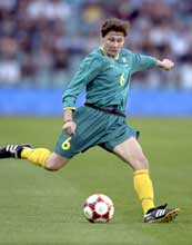 Anissa Tann i aksjon mot Brasil under OL i Sydney. (Foto: Robert Cianflone/ALLSPORT)