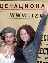 Russiske medier mener jentene i t.A.T.u burde vunnet årets Eurosong. Foto: REUTERS / Adlan Khasanov. Russiske medier mener jentene i t.A.T.u burde vunnet årets Eurosong. Foto: REUTERS / Adlan Khasanov.