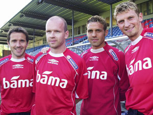 Disse fire var med da Danmark ble slått 2-0 i 1998: Øyvind Leonhardsen (til v.), Henning Berg, Håvard Flo og Tore Andre Flo. (Foto: SCANPIX) 