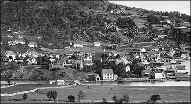 Sogndalsfjra p 1880-talet. (Foto  Fylkesarkivet)