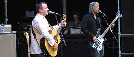 Johnny Hide og Per Amund Solberg, Number Seven Deli, NW 2003. Foto: Arne Kristian Gansmo, NRK.