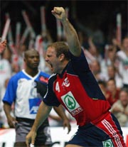 Skadeforfulgte Svein Erik Bjerkrheim kan bli Norges joker i EM-kvalifiseringen (Foto: Alf Ove Hansen/Scanpix) Skadeforfulgte Svein Erik Bjerkrheim kan bli Norges joker i EM-kvalifiseringen (Foto: Alf Ove Hansen/Scanpix)