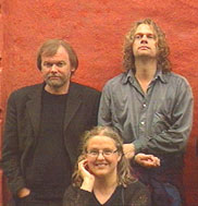 Jostein Gaarder, Vetle Lid Larssen og Gro Dahle poserte for Morten Krogvold og den gylne norske litteraturen.