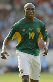 Eric Djemba Djemba i sin landslagsdrakt (Foto: Getty) Eric Djemba Djemba i sin landslagsdrakt (Foto: Getty)