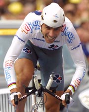 Brad McGee fra Australia vant prologen i årets Tour (Foto: Jacques Demarthon/AFP) Brad McGee fra Australia vant prologen i årets Tour (Foto: Jacques Demarthon/AFP)