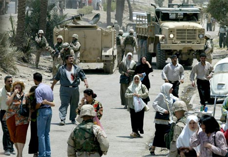 Det trengs opptil 750 milliarder kroner for å bygge opp igjen Irak. Her fra Bagdad. Foto: Scanpix/AFP