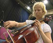 Anna Carlson er med i Ungdomssymfonikerne for første gang. 