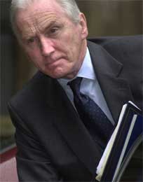 Lord Huttons rapport er ikke nok til å felle Blair. (Foto: Scanpix/AP)