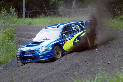 Solberg kjørte til tredje beste tid torsdag. ( foto: SCANPIX/Ville Myllynen )