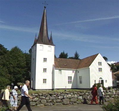  Sokndal kirke ble bygd i 1803, men ble først innviet i 1807.