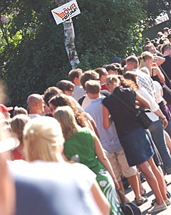 Det var mye folk på Øya-festivalen i Middelalderparken i fjor. I år blir det enda flere. Foto Heiko Junge / SCANPIX. 