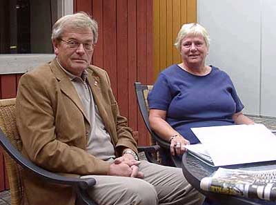 Arne ren er mest spent p valgdeltagelsen, mens Ingrid Willoch hper valget i september blir det siste fylkestingsvalget .