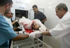 En av de to drepte Hamas-aktivistene på et likhus i Gaza. (Foto: AFP/Scanpix)