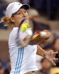 Justine Henin-Hardenne (Foto: Bill Kostsroun/AP)