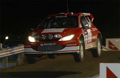 Marcus Grønholm kjørte av veien på åttende fartsprøve. Her under første fartsprøve i Rally Australia. (Foto: Scanpix/Mal Fairclough) Marcus Grønholm kjørte av veien på åttende fartsprøve. Her under første fartsprøve i Rally Australia. (Foto: Scanpix/Mal Fairclough)