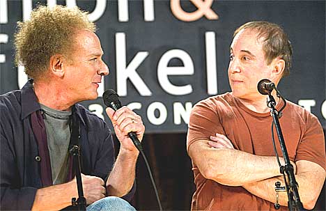 Tirsdag 9. september annonserte Simon & Garfunkel sitt comeback. Foto: Jeff Christensen / Reuters.
