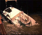 Sleipner heves etter at den sank i november 1999(Arkivfoto).