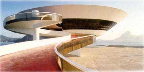 Oscar Niemeyers berømte kunstmuseum i Niterói, like utenfor Rio de Janeiro.