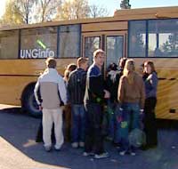 UngJobb på tur med bussen som skal hjelpe ungdommer.