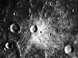 Merkurs overflate ligner mye på Månens