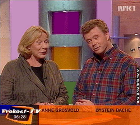 Bilde fra den ALLER første sendingen med frokost-tv i 2003. Klokken er 06.28... (Alltid Moro, ikke manipulert) Bilde fra den ALLER første sendingen med frokost-tv i 2003. Klokken er 06.28... (Alltid Moro, ikke manipulert)