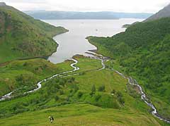 Hittil har det ikke vært mange fjellvandrere som har brukt området på Seiland. Bildet viser Store Bekkarfjord med Melkøyas utløp. (Foto: Johannes Abildsnes, Miljøstatus Finnmark) Hittil har det ikke vært mange fjellvandrere som har brukt området på Seiland. Bildet viser Store Bekkarfjord med Melkøyas utløp. (Foto: Johannes Abildsnes, Miljøstatus Finnmark)