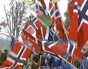 Det blir nok enda flere norske flagg på torget i Spydeberg enn det var i Wales. Det blir nok enda flere norske flagg på torget i Spydeberg enn det var i Wales.