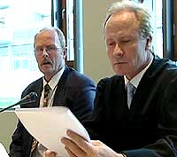 Bjørn Martinsen (t.v.) sammen med sin advokat Per Danielsen under rettsaken mot ham. Bjørn Martinsen (t.v.) sammen med sin advokat Per Danielsen under rettsaken mot ham.