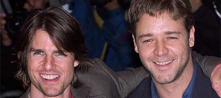Russell Crowe (t.h) og Tom Cruise. (Foto: Andrew Stevart/AP)