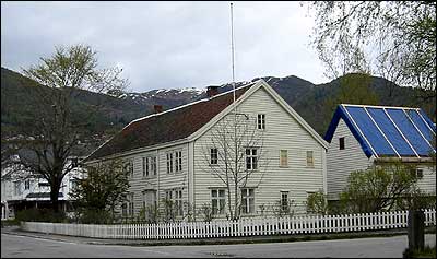 Boalth-huset p Nordfjordeid. (Foto: Ottar Starheim, NRK)