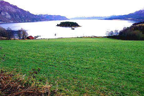 Taknesbukta i Halsa kommune på Nordmøre. AP Photo/John McConnico Taknesbukta i Halsa kommune på Nordmøre. AP Photo/John McConnico