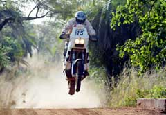 Pål Anders Ullevålseter kjører i Paris-Dakar. (Foto: AFP/Scanpix) Pål Anders Ullevålseter kjører i Paris-Dakar. (Foto: AFP/Scanpix)