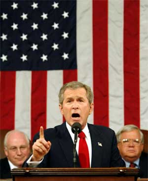 STATE OF THE NATION: President Bush nevnte ikke NATOs rolle i Irak, selv om han vil at organisasjonen skal overta mer av byrdene i landet. (Foto: Scanpix/AP/Kevin Lamarque)