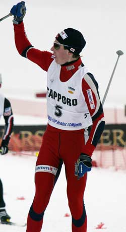 Petter Tande seiler opp som favoritt foran junior-VM. (Foto: AFP/TOSHIFUMI KITAMURA)