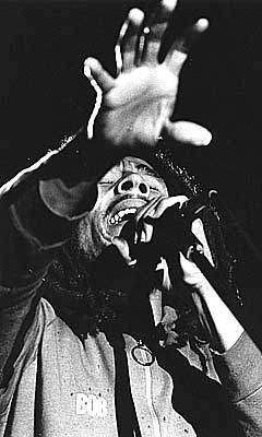 23 år etter Bob Marleys død har Universal fått tak i 211 uutgitte låter. Foto: www.bobmarley.com.