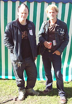 Lars Horntveth (t.h.) sammen med broren Martin p Roskildefestivalen i 2003. Foto: Jrn Gjerse, nrk.no/musikk.