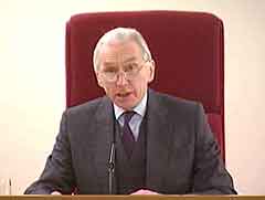 Lord Hutton la i dag fram sin rapport som mange har ventet på (Foto BBC)