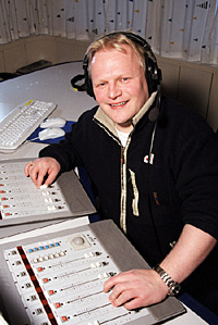 Geir Samuelsen legger vekt på å lage en radio som berører og betyr noe for befolkninga i Finnmark.