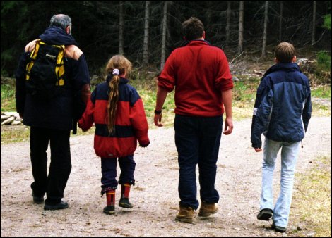Madsen mener foreldre bør prioritere tid med barna. Illustrasjonsfoto: Berit Keilen/Scanpix