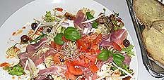 Pastasalat med parmaskinke var dagens lunsjrett onsdag 03.02. Pastasalat med parmaskinke var dagens lunsjrett onsdag 03.02.