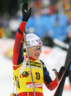 Liv Grete Skjelbreid Poiree vant med startnummer 13. (Foto: Heiko Junge / SCANPIX)