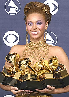 Beyonce Knowles innkasserte fem Grammy-priser for blant annet blant annet beste kvinnelige rhythm and blues-opptreden med låten 