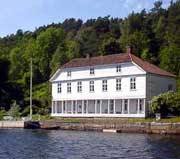 Svinesund gamle tollsted. Foto Rainer Prang NRK. Svinesund gamle tollsted. Foto Rainer Prang NRK.