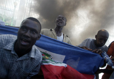Det brøt ut ny uro i hovedstaden Port-Au-Prince i Haiti i dag. (Foto: AFP/Scanpix)