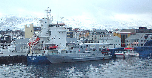 Den grunnstøtte lastebåten Dutch Navigator ved kai i Sandnessjøen. Foto: Thore Kibsgaard.